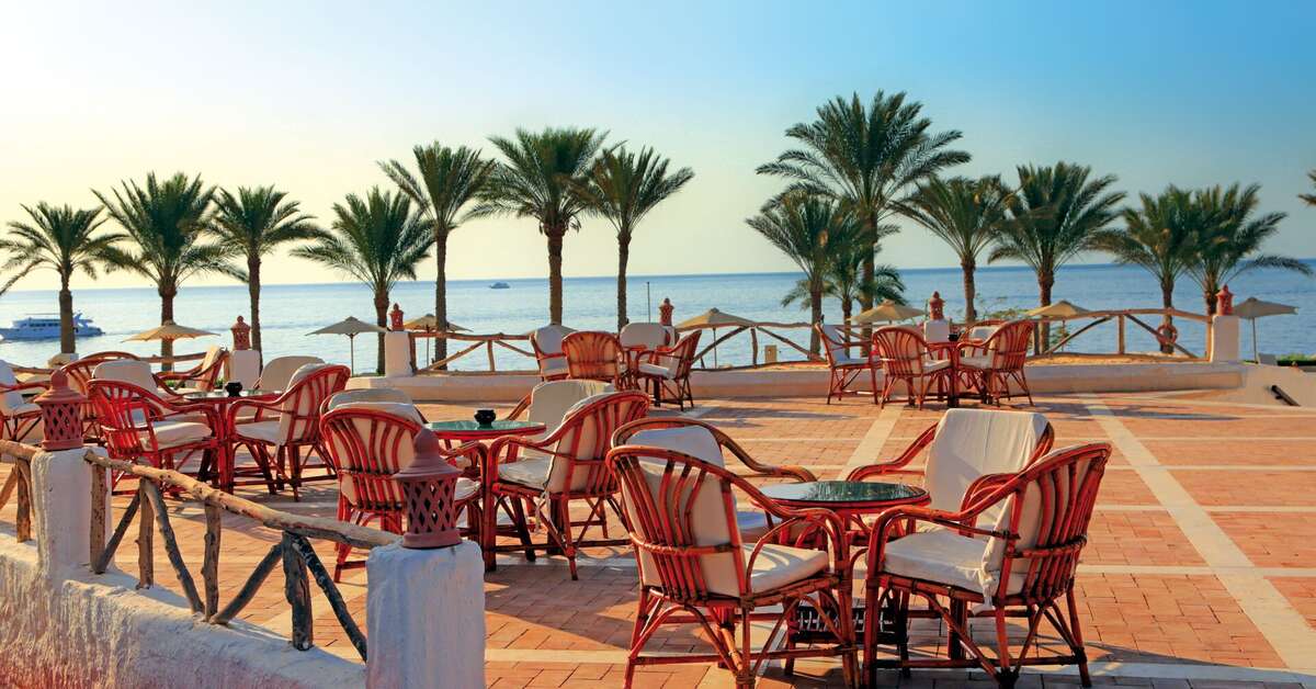 Een foto van het terras bij Sharm Club Beach Resort