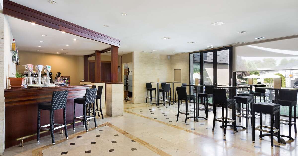 Een foto van de faciliteiten bij Hotel Osuna