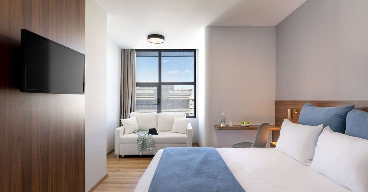 Een foto van The Newel Acropolis
