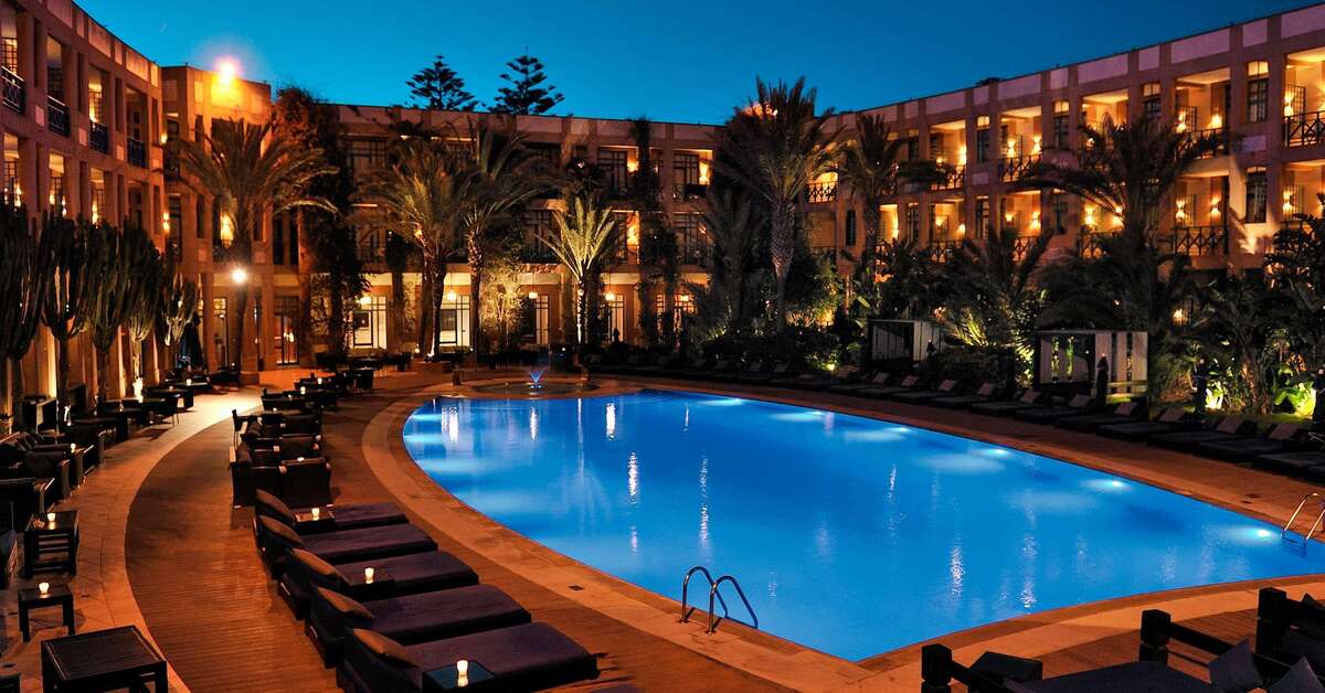 Een foto van het zwembad bij Le Medina Essaouira Thalassa Sea & Spa - MGallery Collection