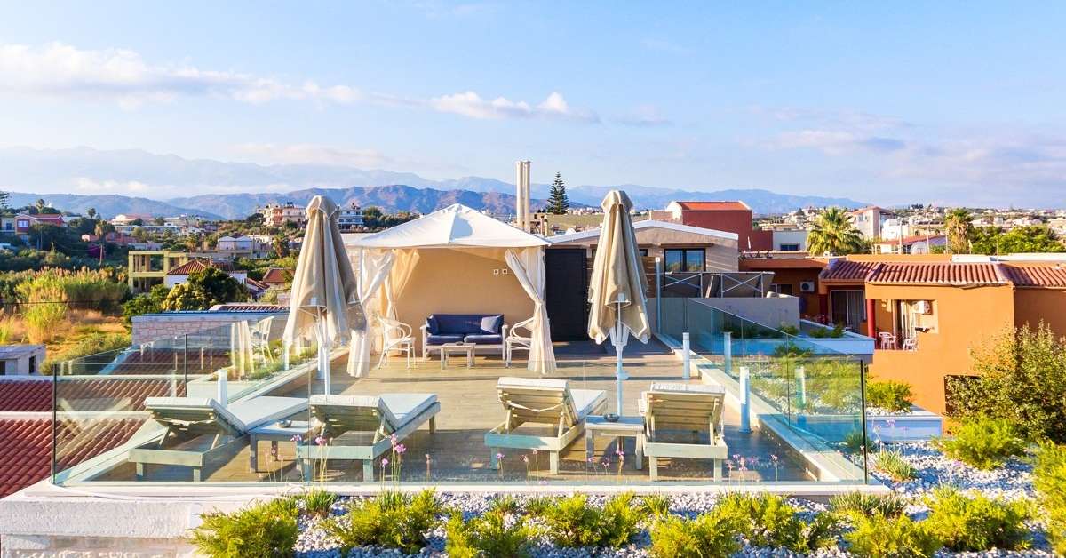 Ein Foto von der Terrasse im Airis Boutique & Suites