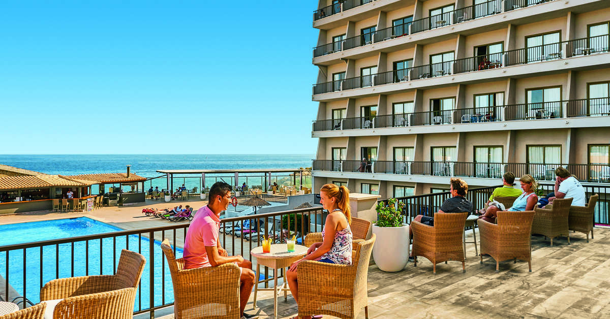 Een foto van het zwembad bij Allsun Hotel Lux de Mar