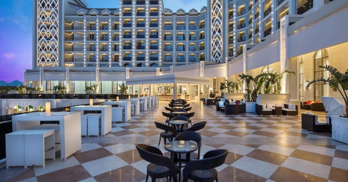Een foto van het terras bij Granada Luxury Belek