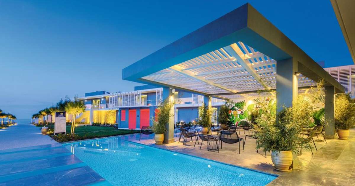 Een foto van het zwembad bij TUI Blue Lagoon Palace