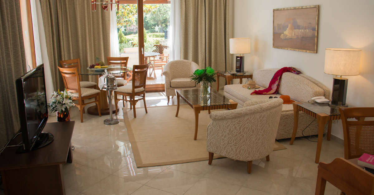 Een foto van het interieur van Hotel Aegean Melathron Thalasso & Spa