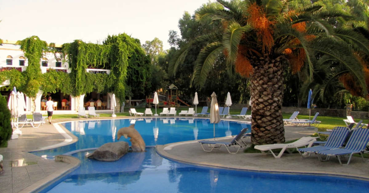 Een foto van het zwembad bij Ekaterini Hotel
