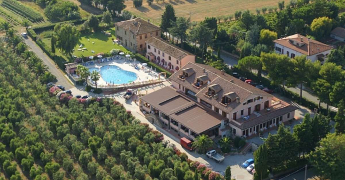 Ein Foto von der Außenansicht des Agrihotel Elisabetta