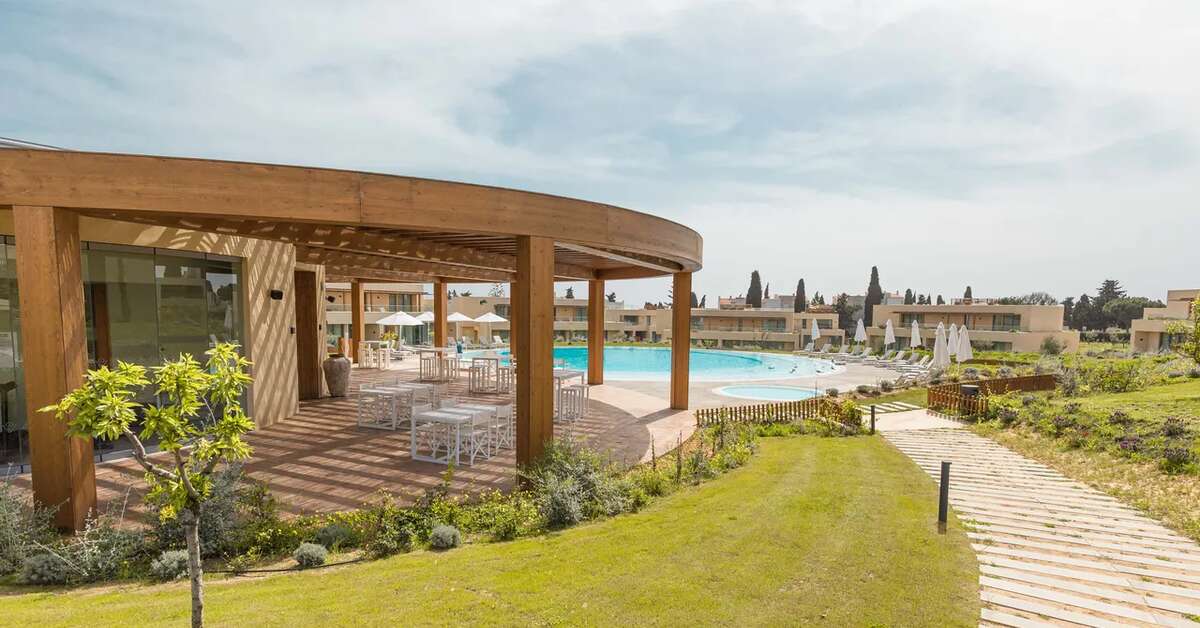 Een foto van White Shell Beach Villas