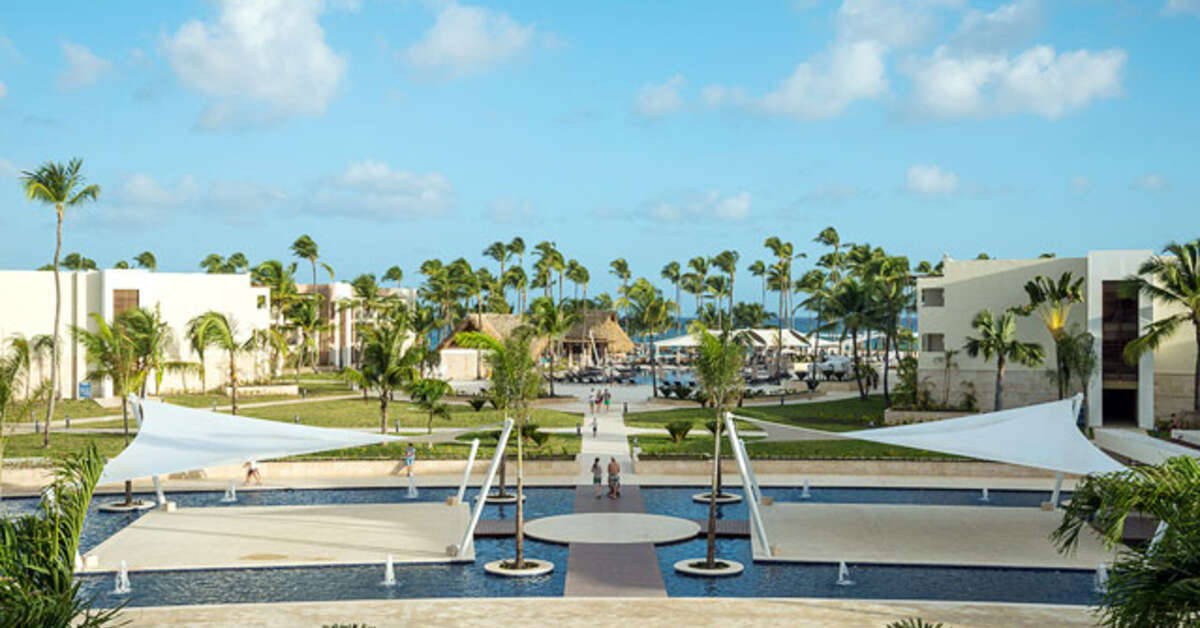 Een foto van de buitenkant van Royalton Punta Cana