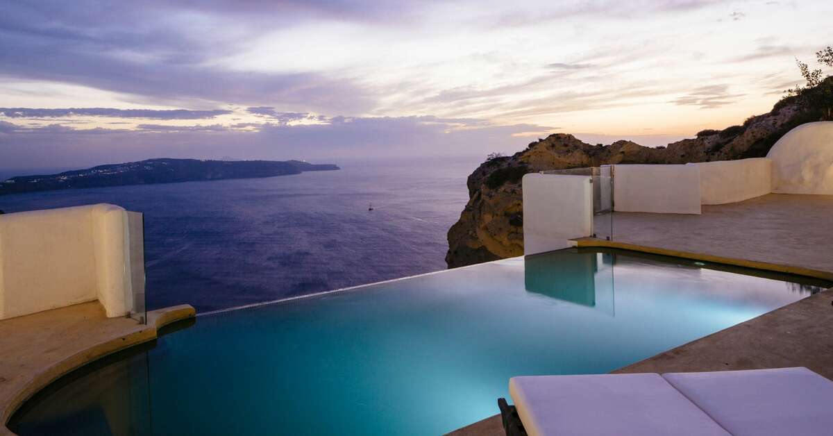 Een foto van Apeiron Blue Santorini