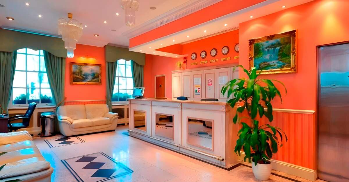 Een foto van het interieur van Hotel Alexandra