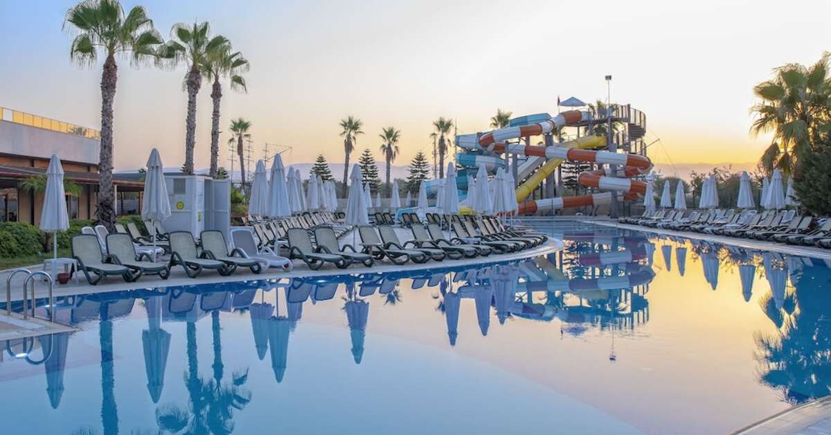 Een foto van het zwembad bij Port River Hotel & Spa