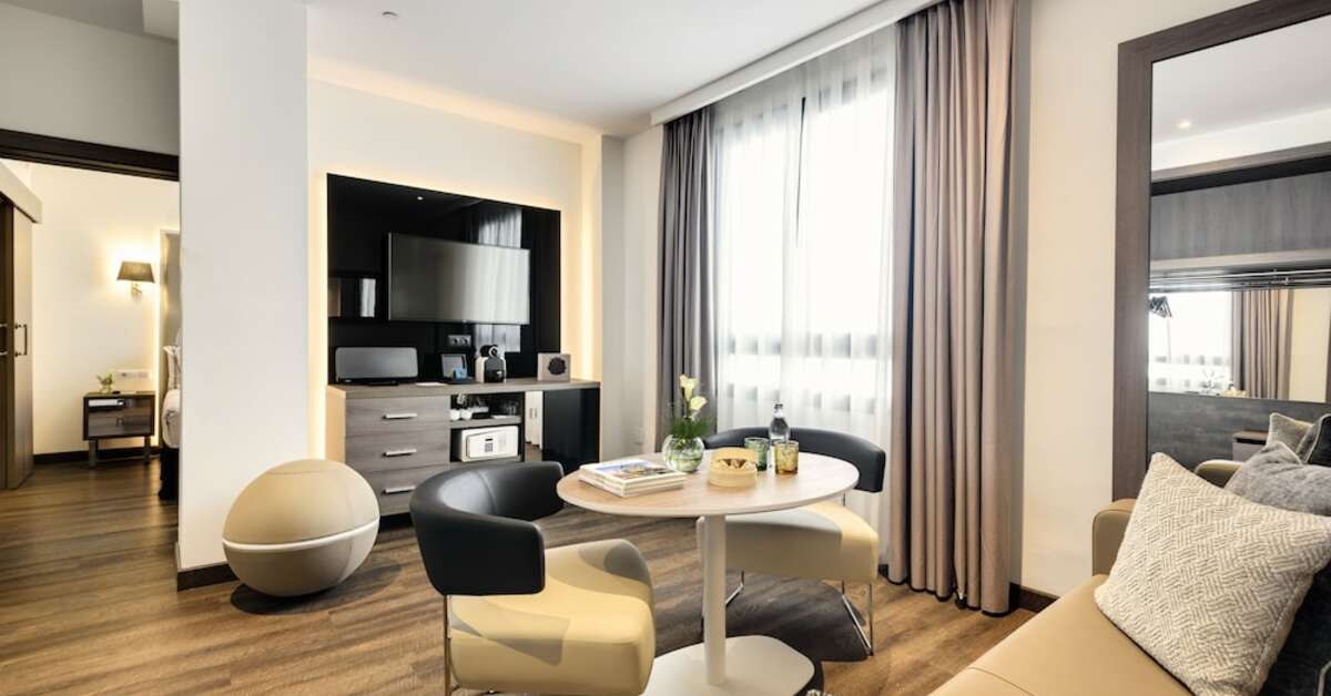 Ein Foto Melia Madrid Serrano