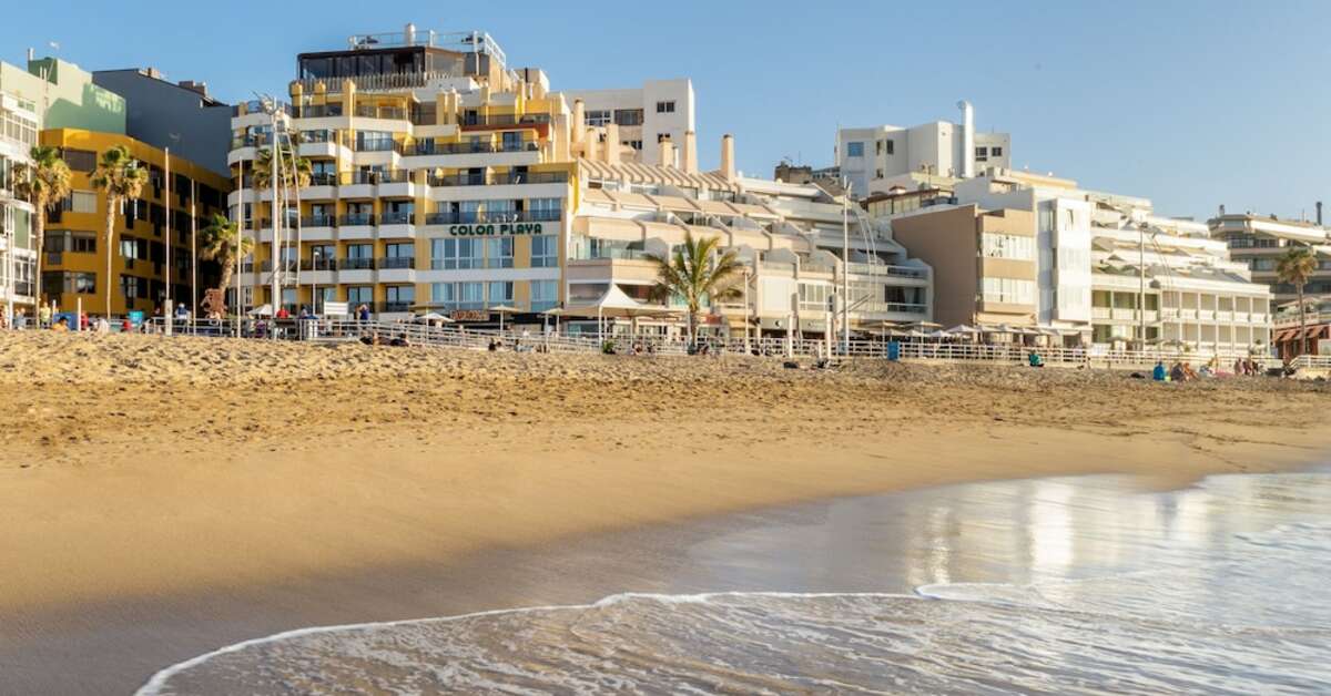Een foto van het strand bij Colon Playa Appartementen
