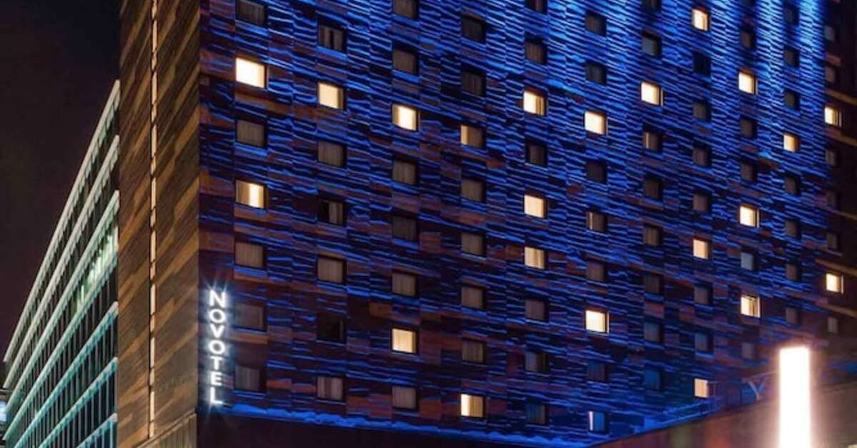 Een foto van de buitenkant van Novotel London Paddington