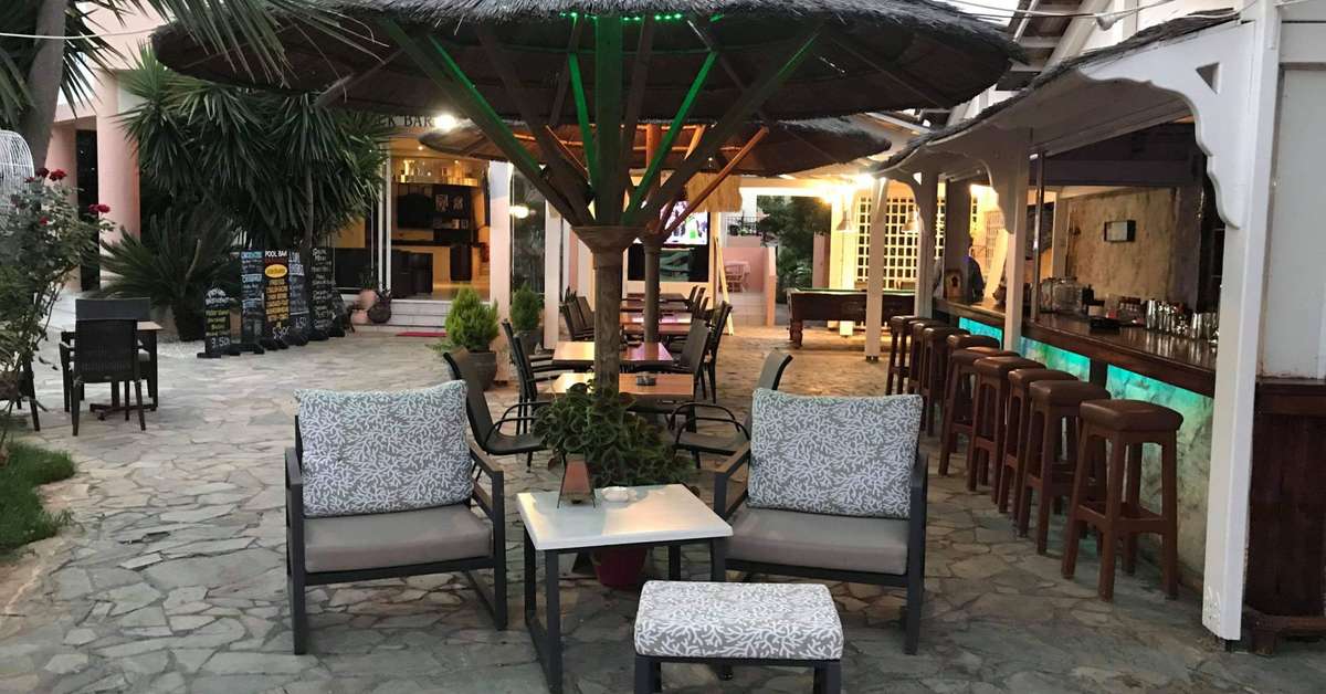 Een foto van het terras bij Marianna Studios