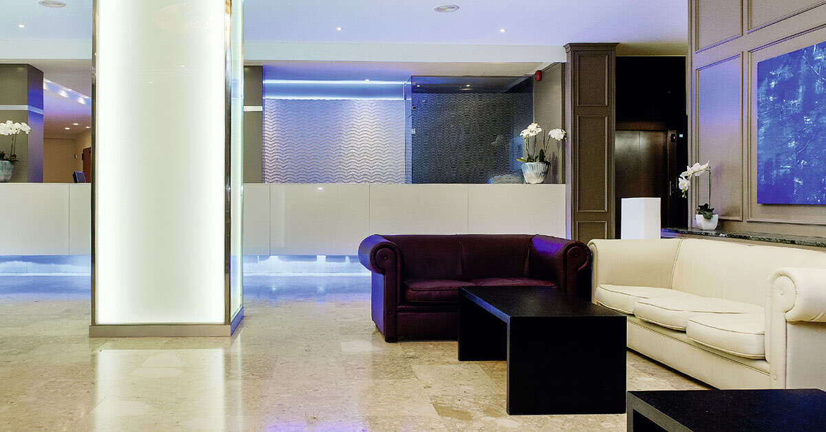 Een foto van het interieur van Globales America