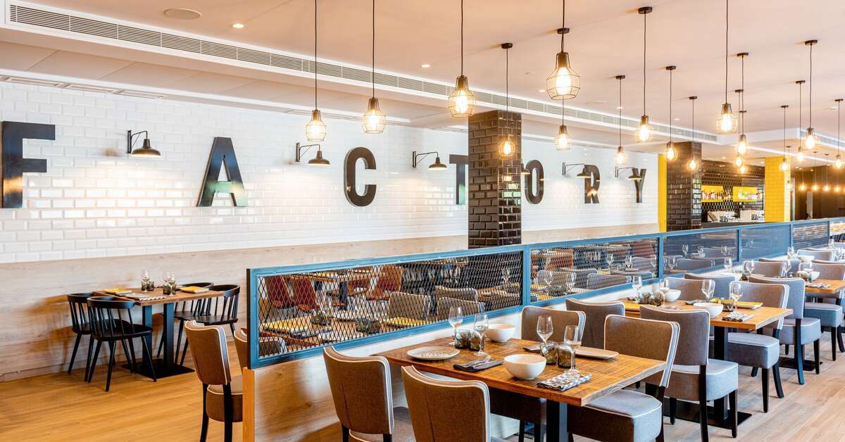 Een foto van de faciliteiten bij L'Azure Hotel