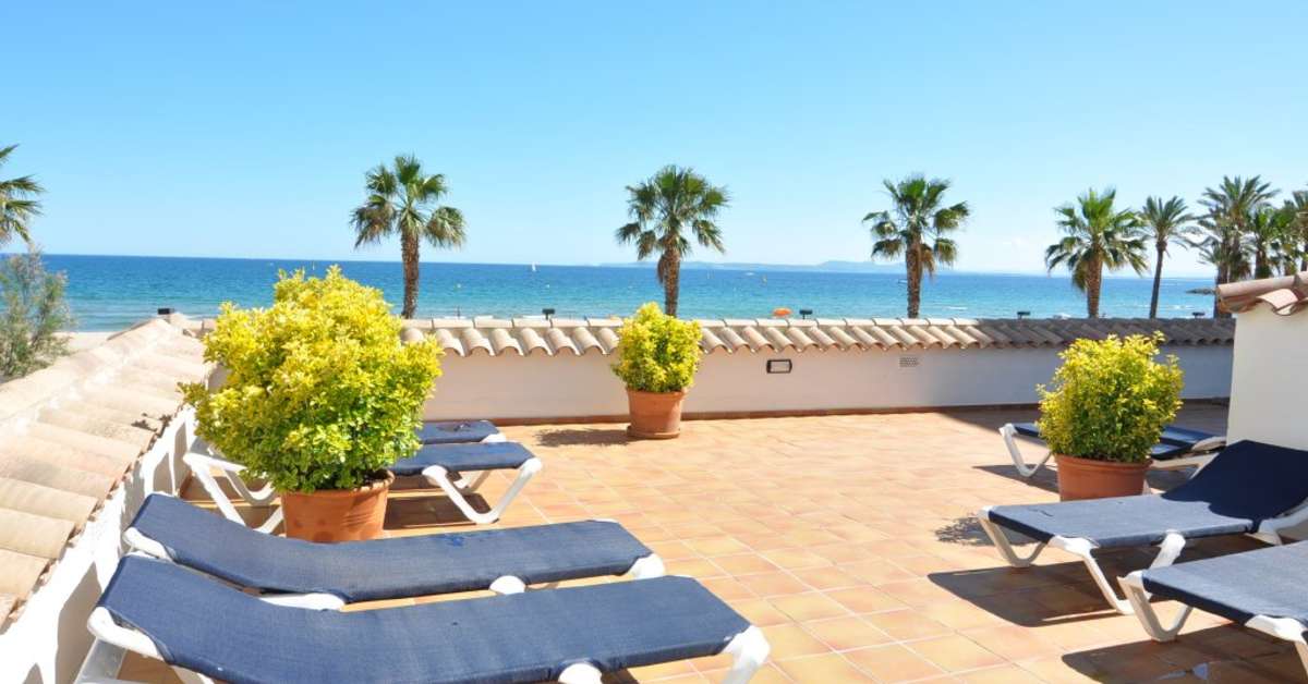 Een foto van het terras bij Hotel Montecarlo