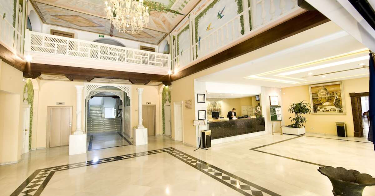 Een foto van het interieur van Aparthotel Monarque Sultan