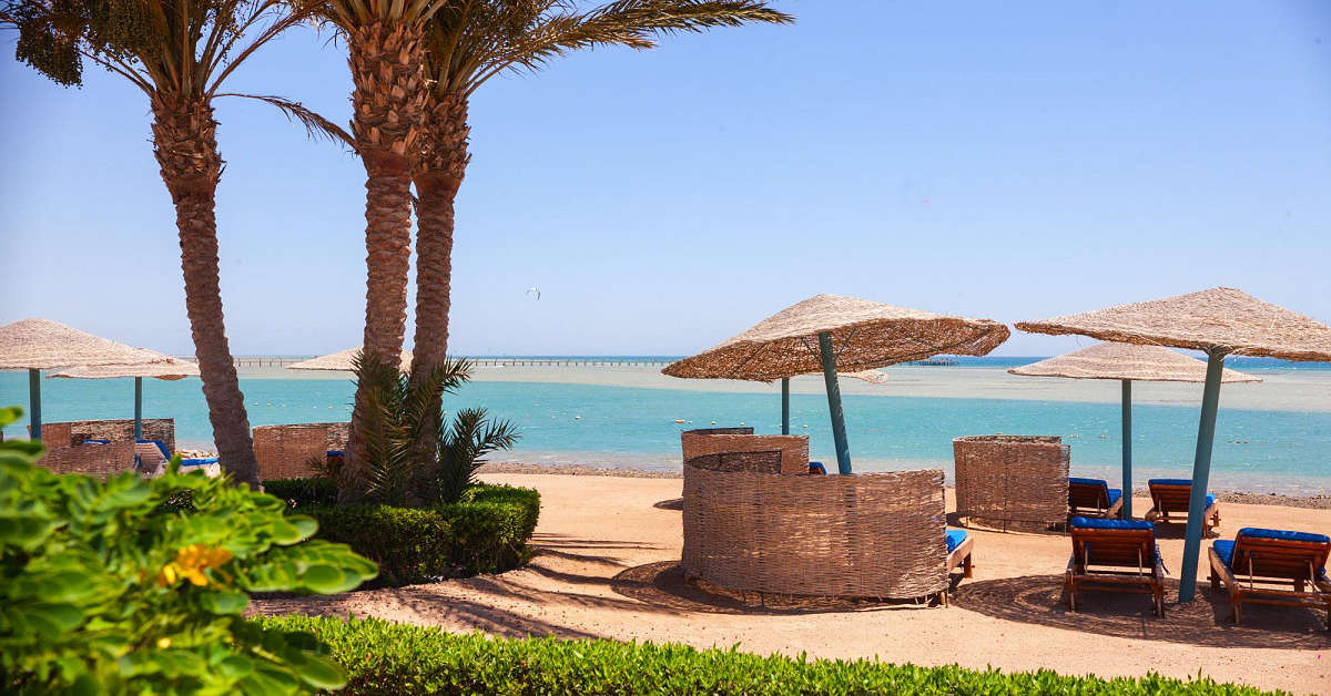 Een foto van het terras bij The Chedi El Gouna