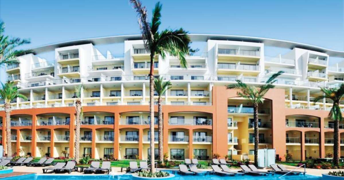 Ein Foto vom Pool im Pestana Promenade