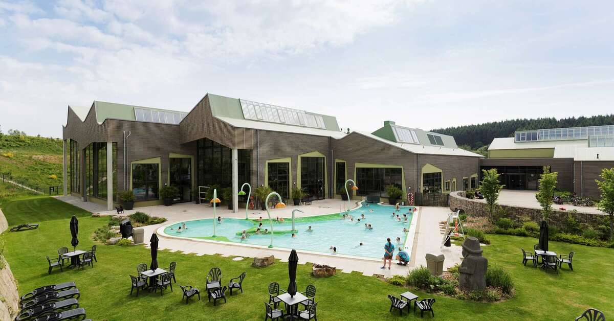 Een foto van het zwembad bij Center Parcs Bostalsee