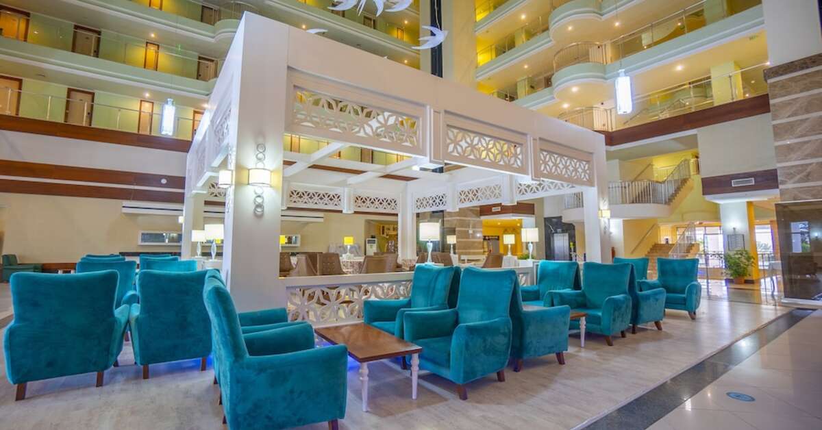 Een foto van het interieur van Calido Sol Hotel