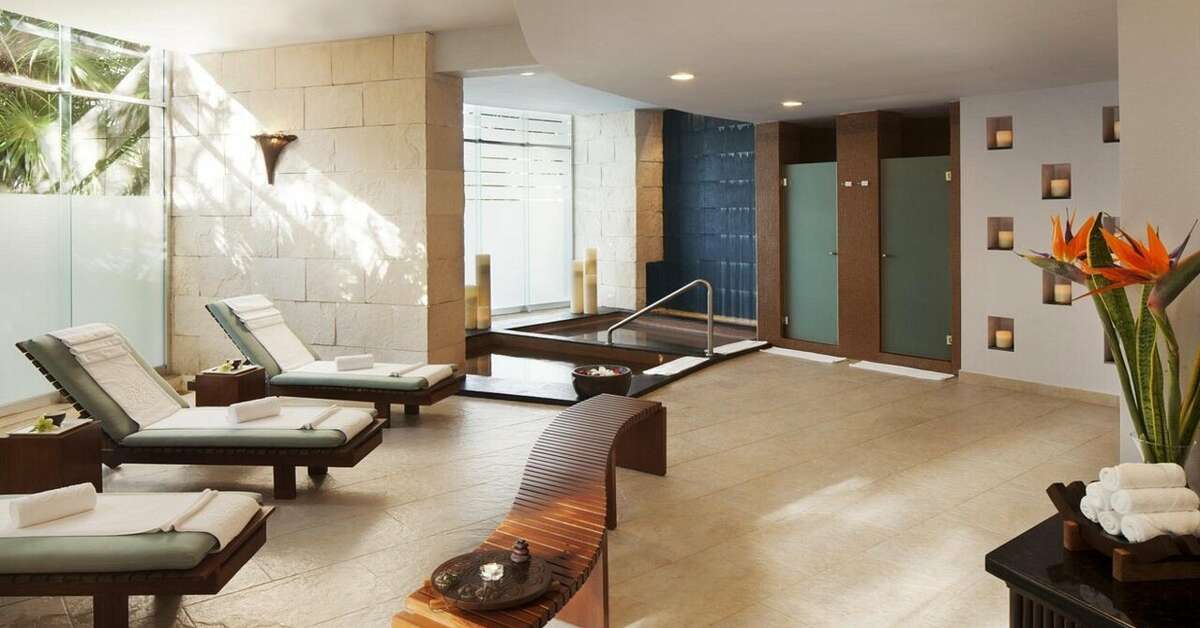Een foto van The Fives Beach Hotel & Residences