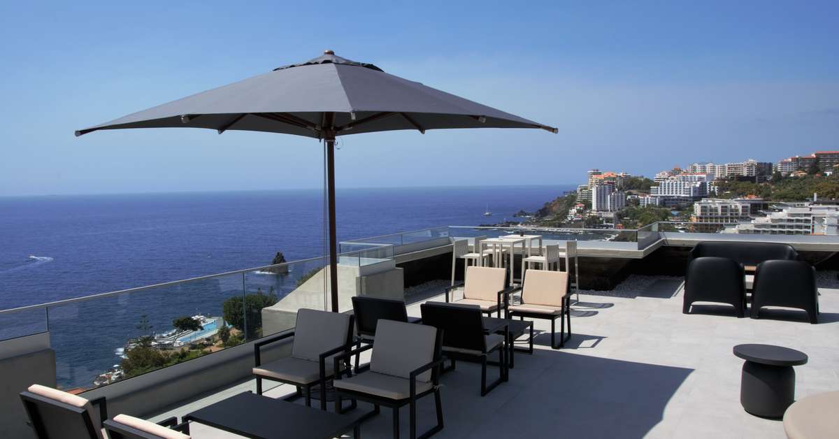 Een foto van het terras bij Allegro Madeira