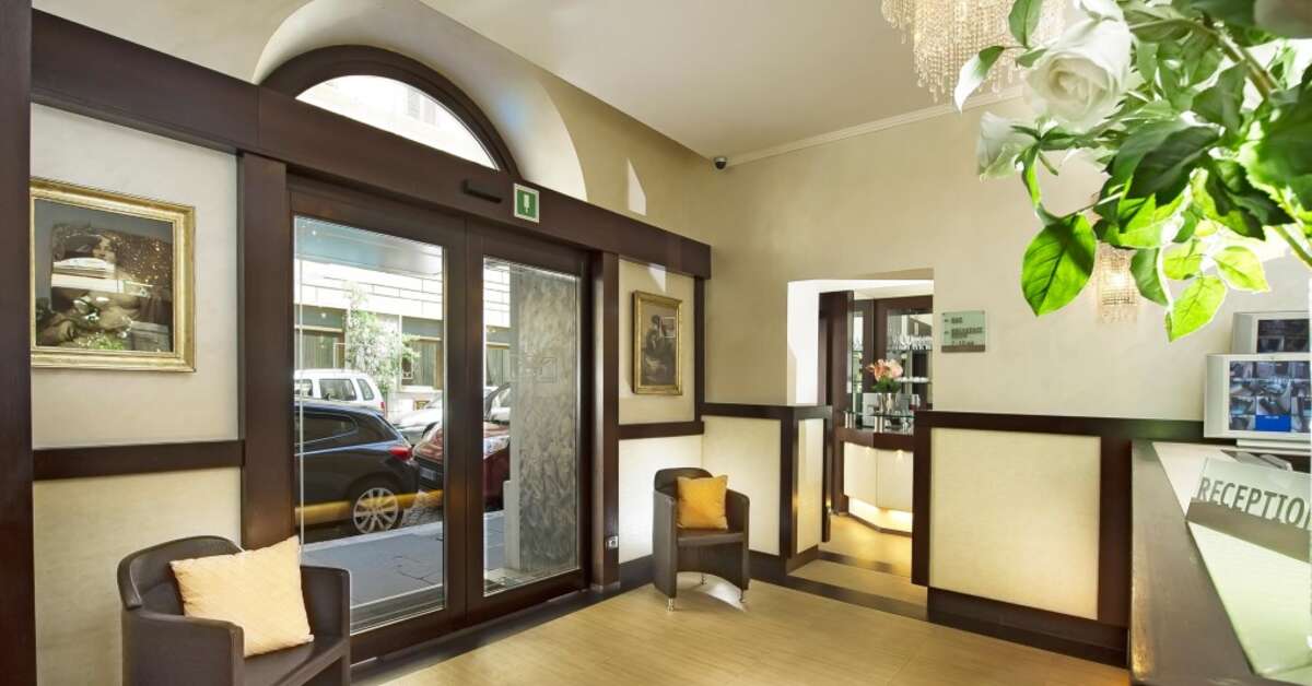 Een foto van het interieur van Yes Hotel