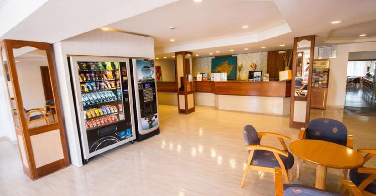 Een foto van het interieur van Hotel Amic Can Pastilla