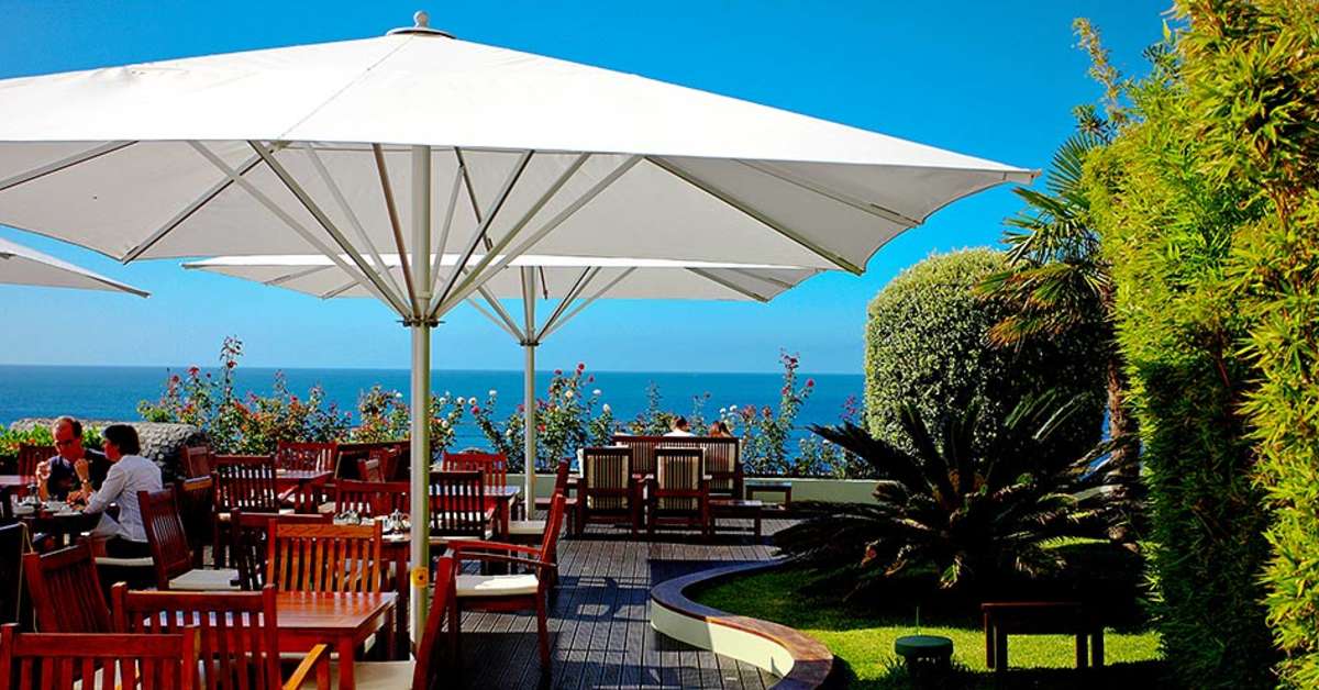 Een foto van het terras bij Madeira Regency Cliff Hotel
