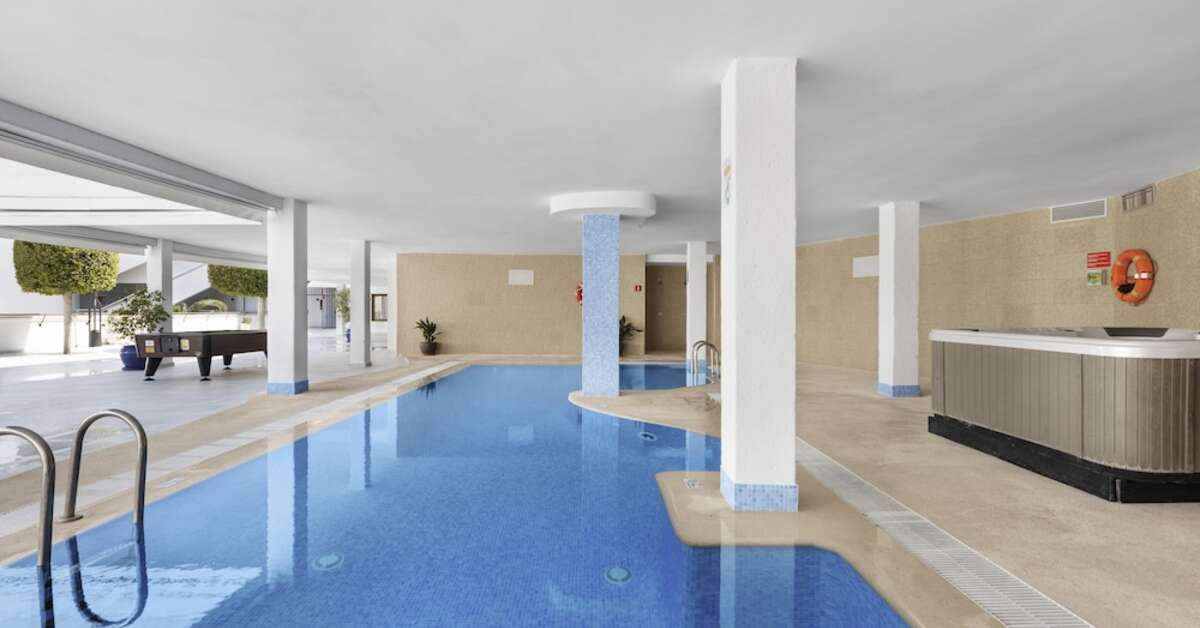 Een foto van het zwembad bij Palmanova Suites by TRH