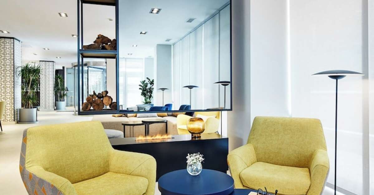 Een foto van het interieur van Sercotel Madrid Aeropuerto