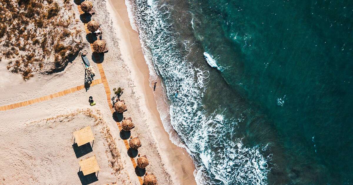 Een foto van het strand bij OKU Kos