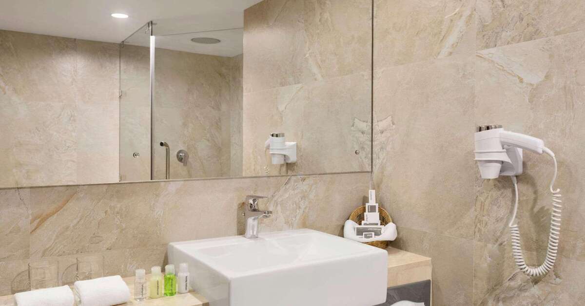 Ein Foto Ramada by Wyndham Colombo