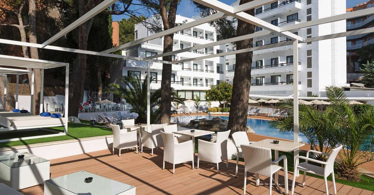 Een foto van het terras bij Ona Palmira Paguera
