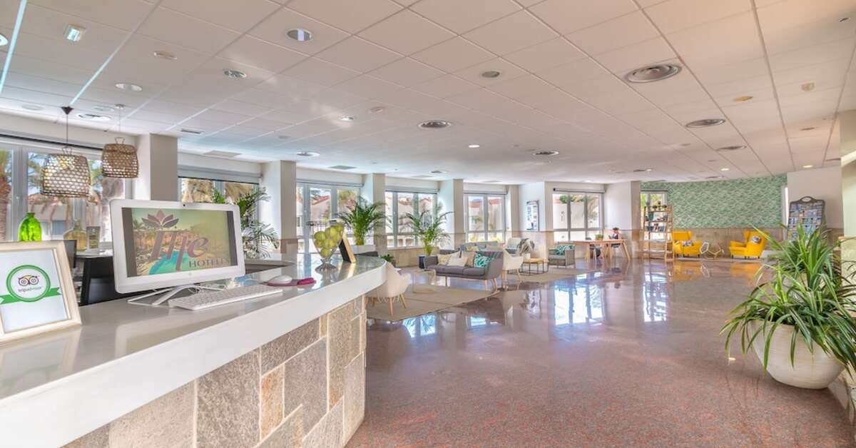 Een foto van het interieur van Hotel Livvo Koala Garden