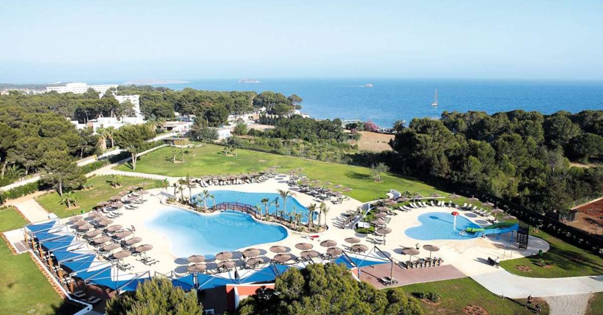 Een foto van een overzicht van Magic Life Cala Pada