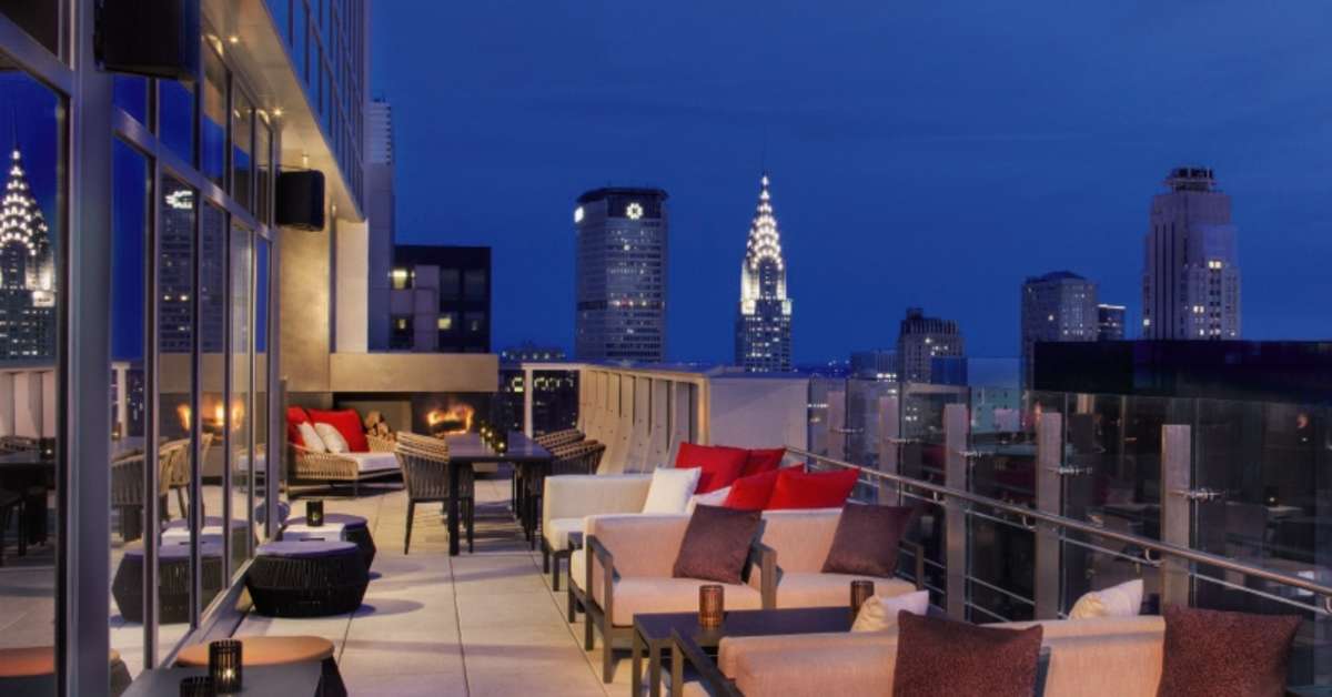 Ein Foto Fifty Hotel & Suites by Affinia