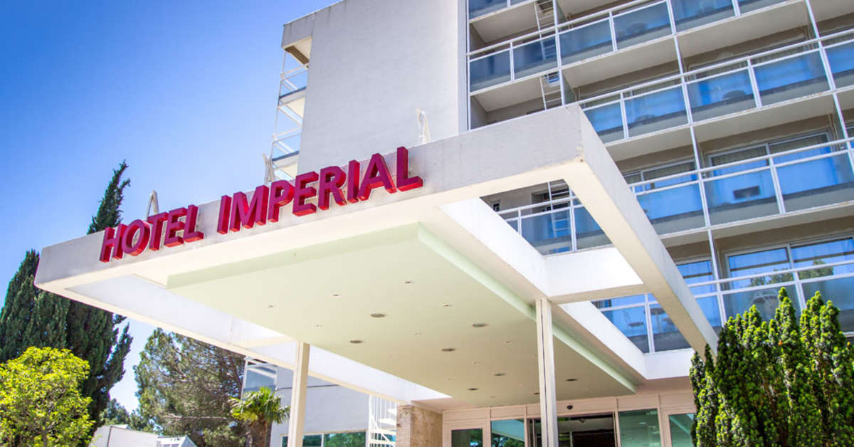 Een foto van de buitenkant van Imperial Park Hotel
