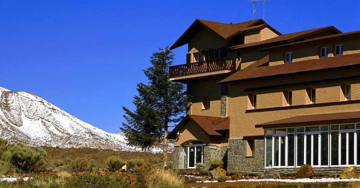Een foto van de buitenkant van Parador de Las Canadas del Teide