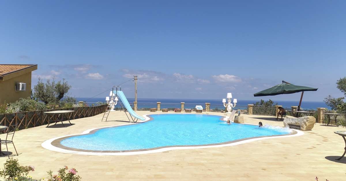 Een foto van het zwembad bij Agriturismo Le Terrazze sul Tirreno
