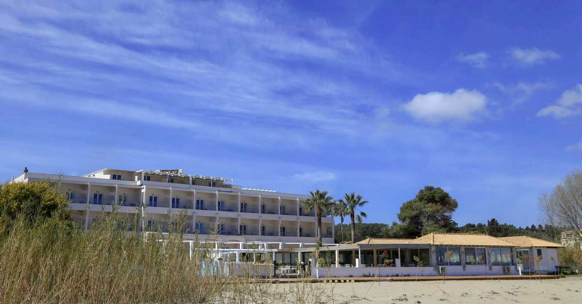 Een foto van het strand bij Cavomarina Beach Hotel