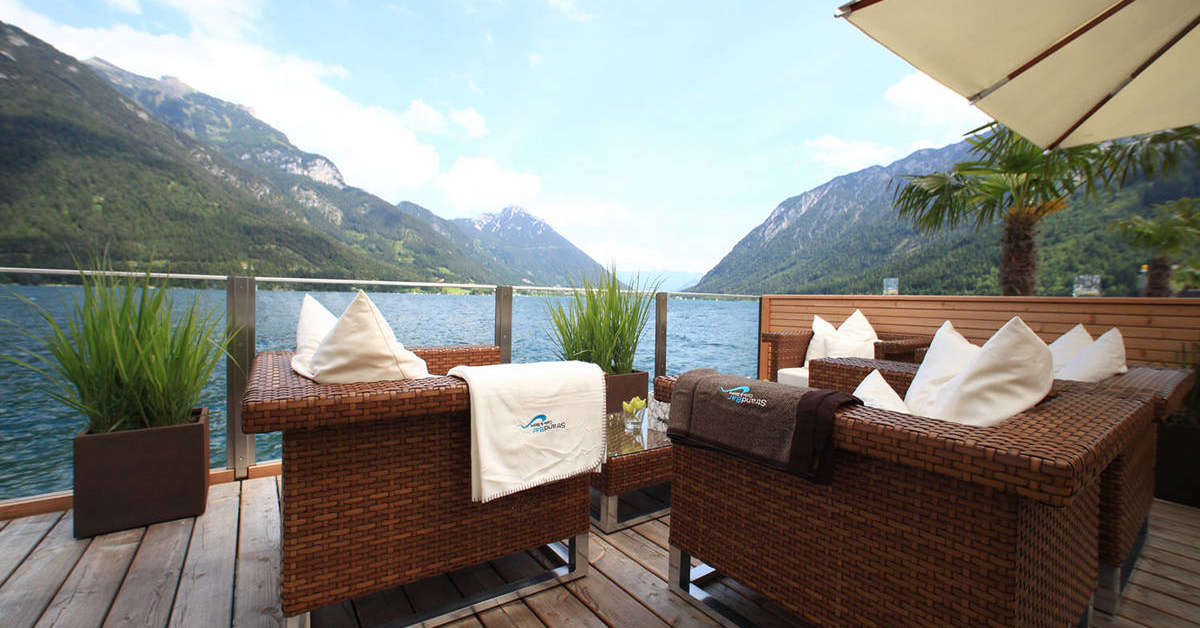 Ein Foto Entners am See