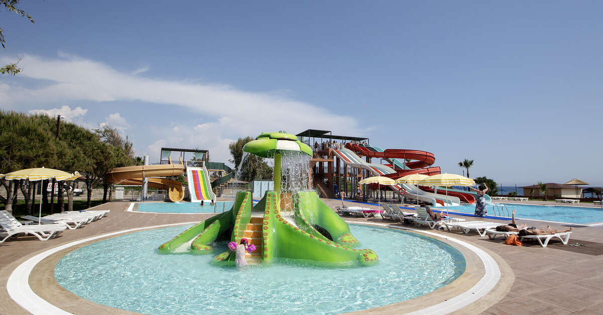 Ein Foto vom Pool im Club Turtas Beach Hotel