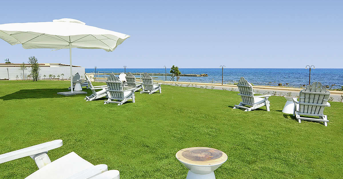 Een foto van het terras bij Insula Alba Resort & Spa