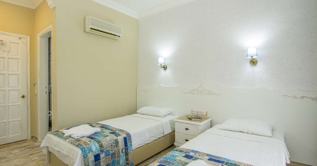 Ein Foto Hotel Karbel Sun