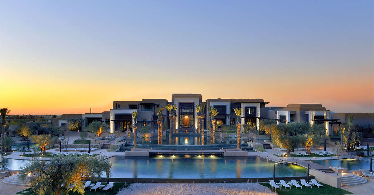 Een foto van de buitenkant van Royal Palm Marrakech